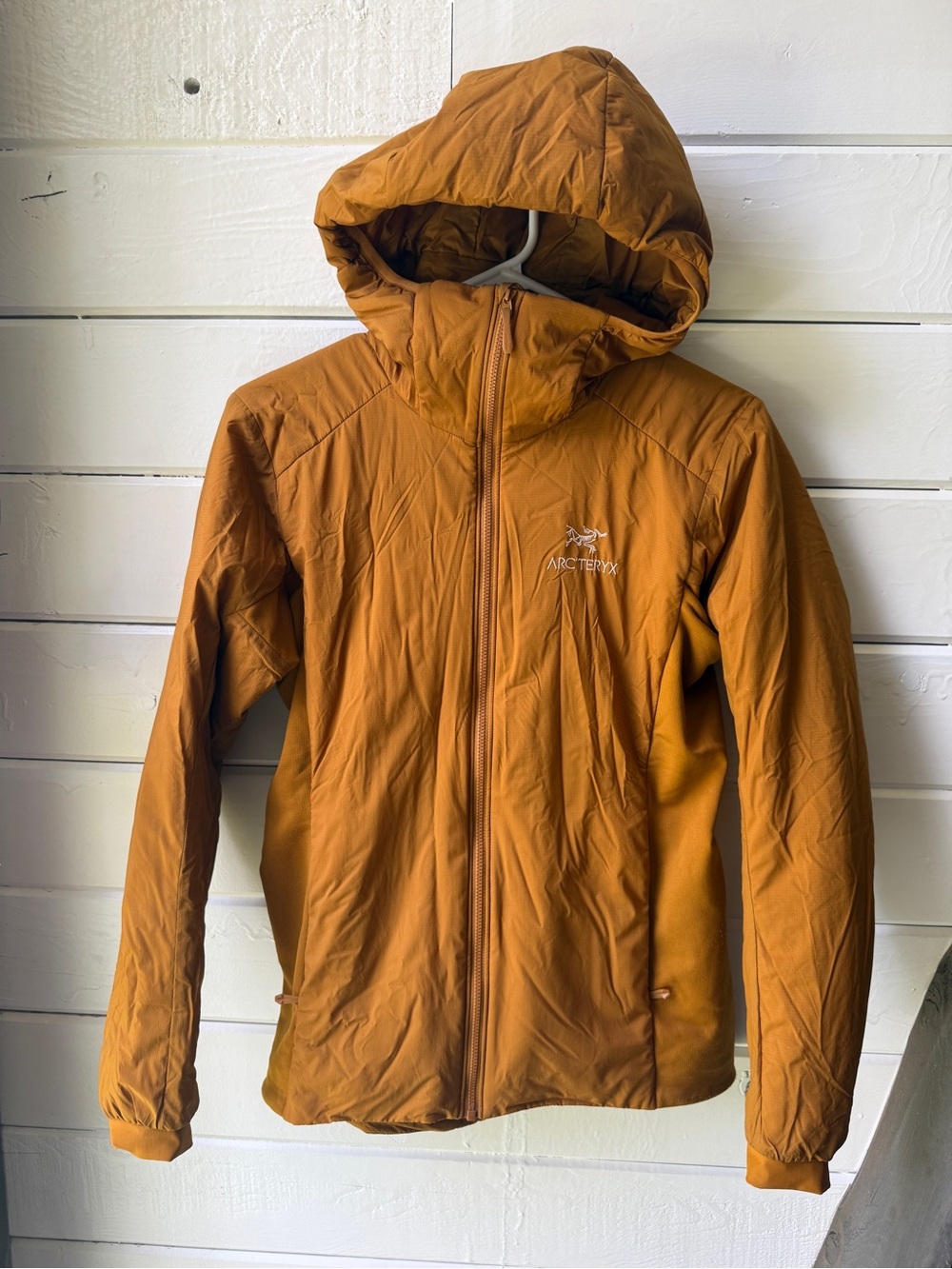 Arc'teryx Women's Atom LT Jacket - mustard/gold color